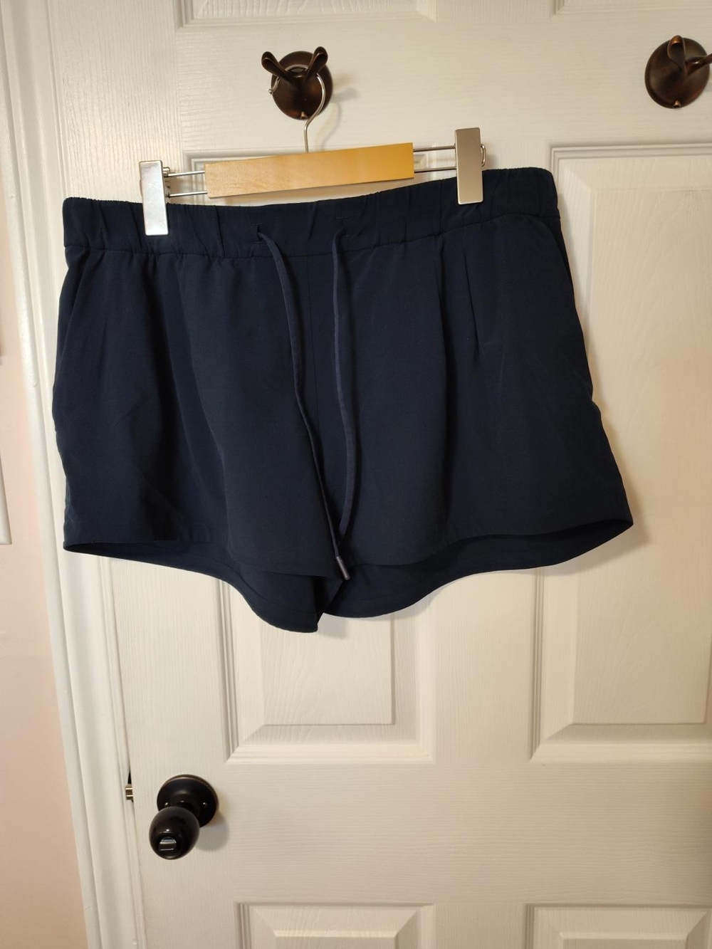 Lululemon Stroll at Sundown Short 3" – True Navy – Size 12